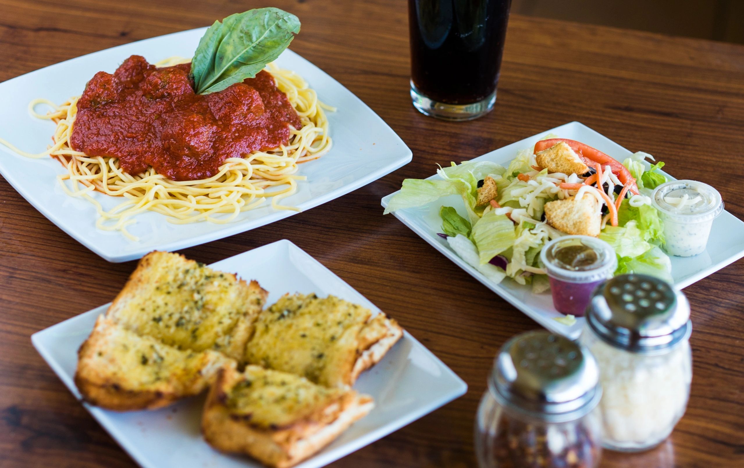 Guido's Pizza dishes